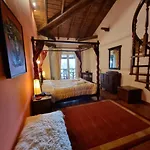 Elati Hotel *